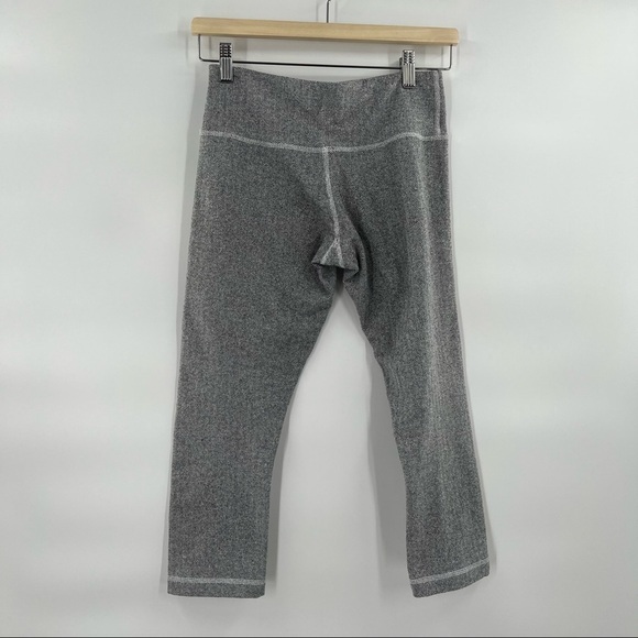 LULULEMON herringbone cropped Wunder under leggings size 6 - Picture 2 of 5